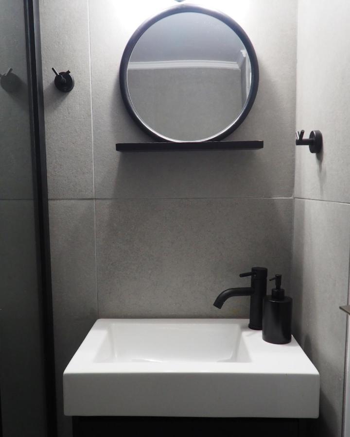 Mimadart Pop-Up Gallery Apartment Pire Dış mekan fotoğraf